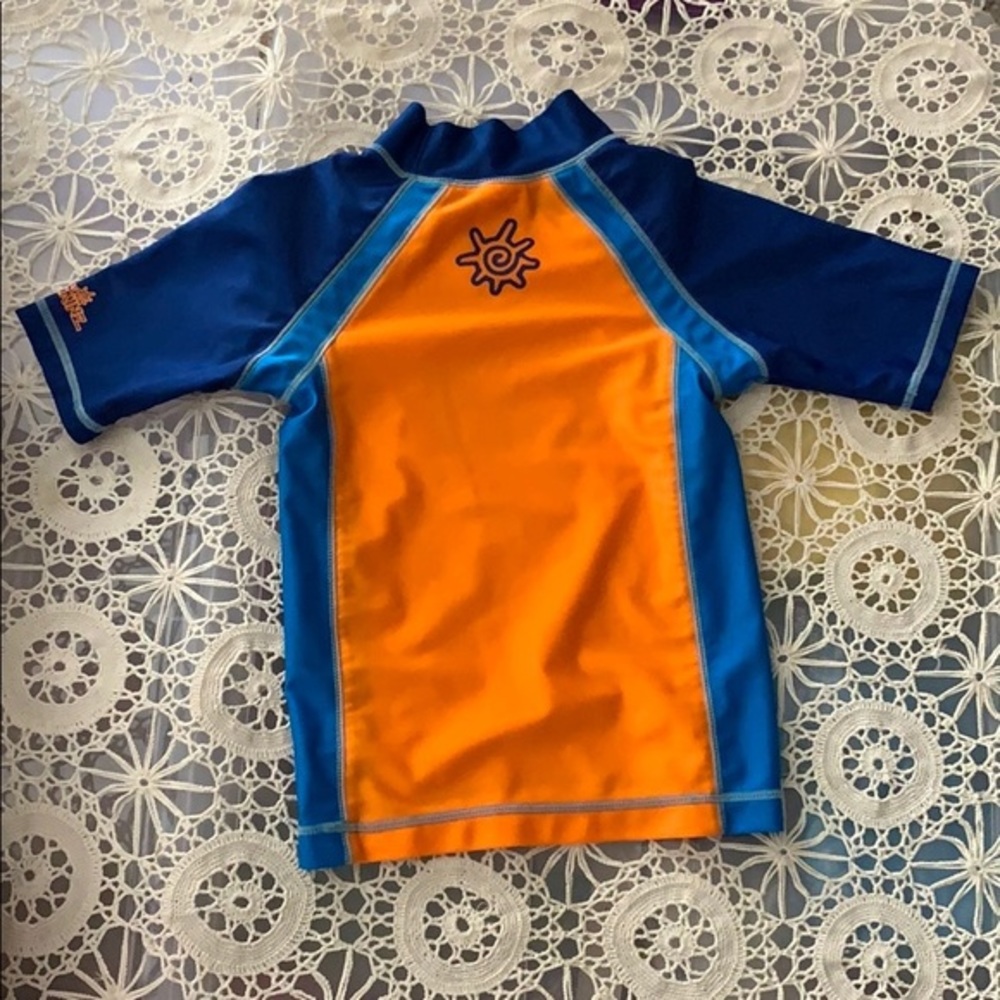 UV Skinz size 5 Pre owned